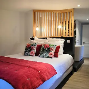 5-chambres-en-ville.hotels-rhonealpes.com/